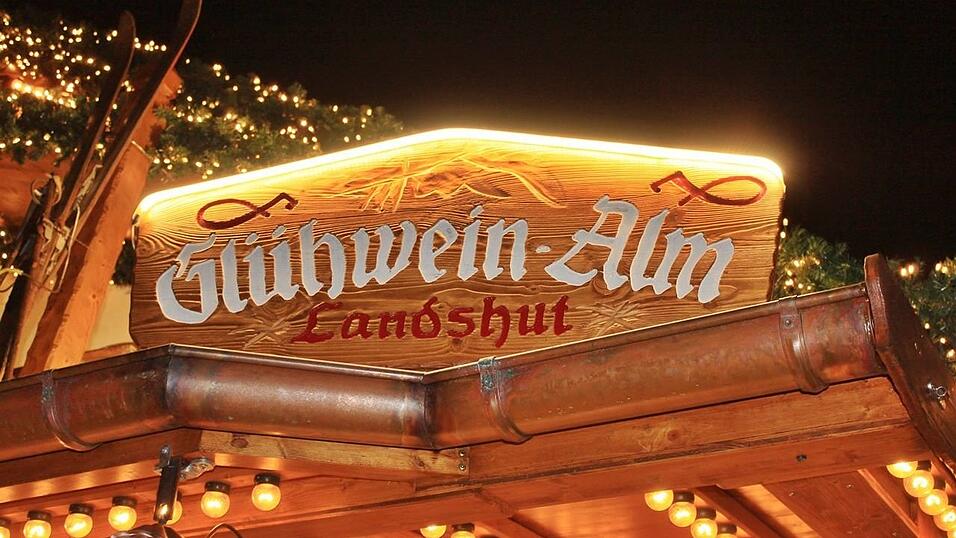 Am Donnerstagabend ist der Landshuter Christkindlmarkt eröffnet worden. Am Donnerstagabend ist der Landshuter Christkindlmarkt eröffnet worden.