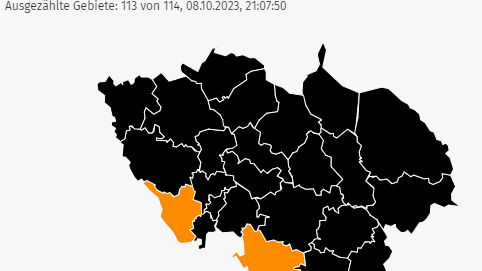 Kurz vor dem Ende der Auszählung sieht es im Landkreis Regen so aus. (Screenshot)