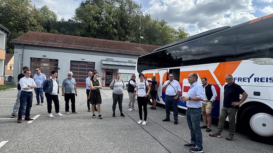 Die Mitglieder des Gremiums diskutierten aktuelle Projekte. Die Mitglieder des Gremiums diskutierten aktuelle Projekte.
