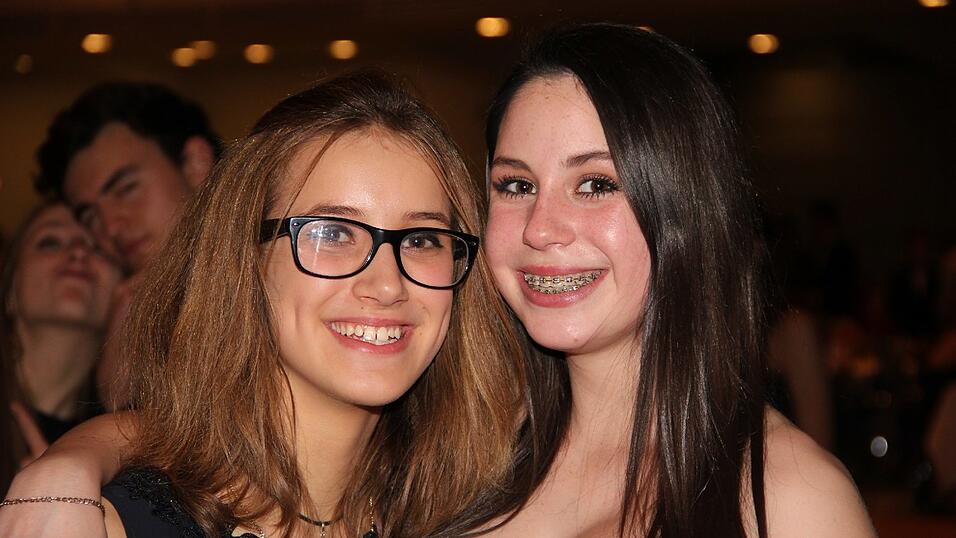 Die Bilder vom Abschlussball der Tanzschule Seidel in der Fraunhofer-Halle am 28. November. Die Bilder vom Abschlussball der Tanzschule Seidel in der Fraunhofer-Halle am 28. November.