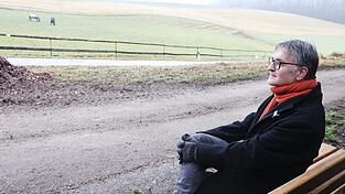 Heiko Helmbrecht hat in Berlin und M&uuml;nchen gelebt und in Landshut seine Heimat gefunden - eine Heimat voller Wohlf&uuml;hlorte wie diesem an der Hagrainer Stra&szlig;e am Fu&szlig; des Monibergs.