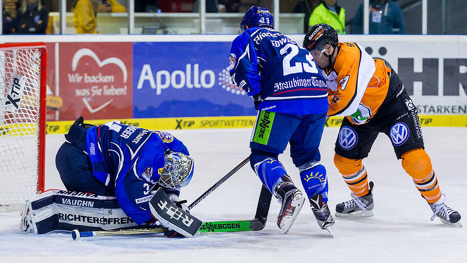 Die Tigers verlieren gegen Wolfsburg mit 2:4. Die Tigers verlieren gegen Wolfsburg mit 2:4.
