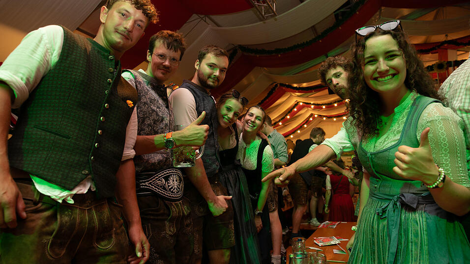 Die Partybilder vom Samstag, 9. August, aus dem Festzelt Greindl. Die Partybilder vom Samstag, 9. August, aus dem Festzelt Greindl.