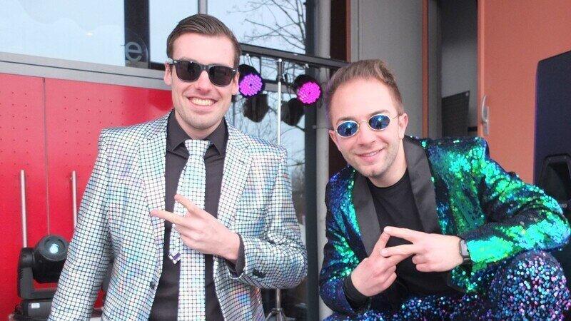Bunt geht es jedes Jahr zu beim Landauer Faschingsmarkt, wie dieses Bild aus dem Jahr 2024 zeigt. Dieses Mal steht alles unter dem Motto 'Urlaubsfeeling'. Bunt geht es jedes Jahr zu beim Landauer Faschingsmarkt, wie dieses Bild aus dem Jahr 2024 zeigt. Dieses Mal steht alles unter dem Motto 'Urlaubsfeeling'.