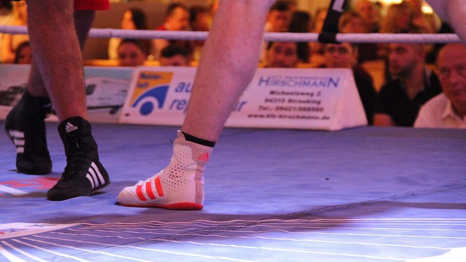 Im Lechner-Festzelt hie&szlig; es am Sonntag wieder 'Let&acute;s get ready to rumble'.