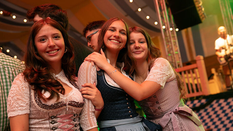 Die Partybilder vom Mittwoch, 13. August, aus dem Festzelt Reisinger. Die Partybilder vom Mittwoch, 13. August, aus dem Festzelt Reisinger.