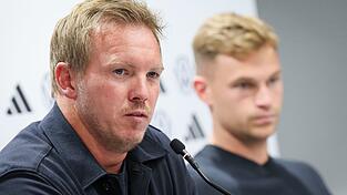 Julian Nagelsmann spricht bei einer Pressekonferenz. (Archivbild) Julian Nagelsmann spricht bei einer Pressekonferenz. (Archivbild)
