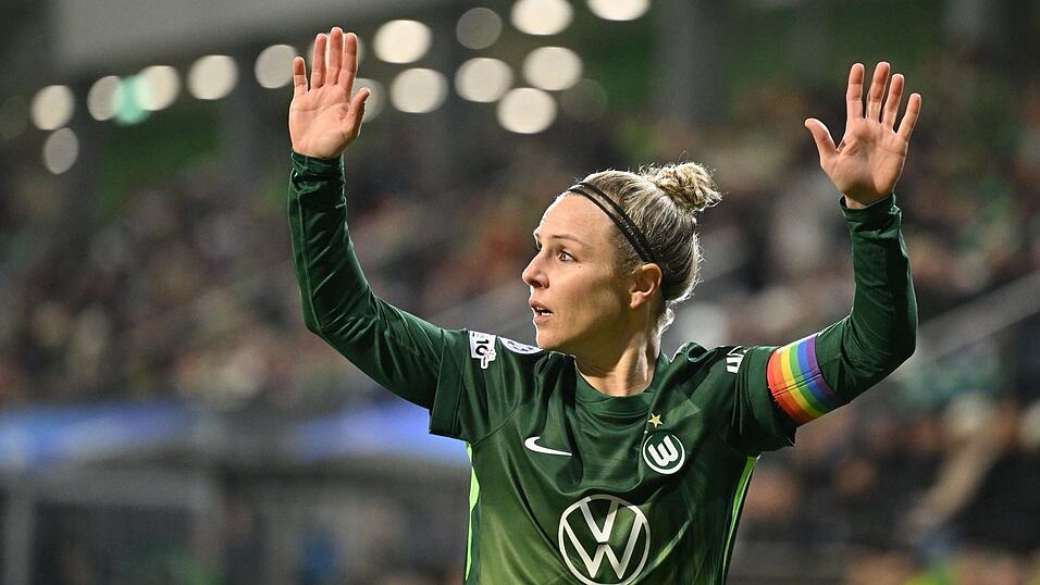 Wer will nach K&ouml;ln fahren? Svenja Huth steht mit dem VfL Wolfsburg schon mal im Halbfinale. (Archivbild)