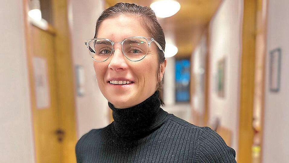 Im Januar rückt Jennifer Dietl (33) für den zurückgetretenen Siegfried Ehrnböck in den Stadtrat nach. Sie macht das Gremium nicht nur jünger und weiblicher, sondern ist auch sehr motiviert, Furth im Wald in den kommenden Jahren mitzugestalten. Im Januar rückt Jennifer Dietl (33) für den zurückgetretenen Siegfried Ehrnböck in den Stadtrat nach. Sie macht das Gremium nicht nur jünger und weiblicher, sondern ist auch sehr motiviert, Furth im Wald in den kommenden Jahren mitzugestalten.