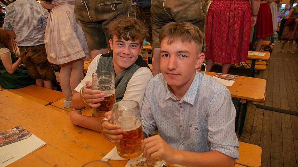 Die Partybilder vom Montag, 22. August 2022, aus dem Festzelt Nothaft.