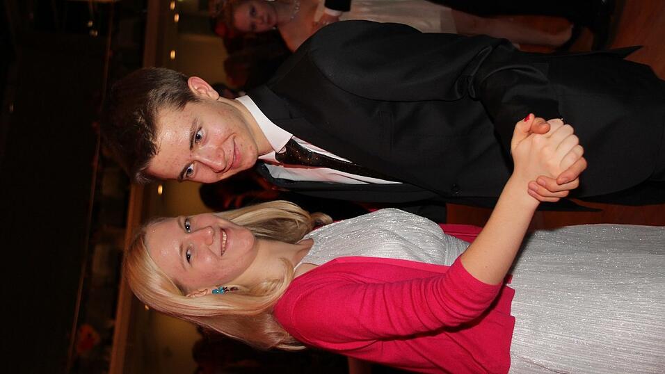 Die Bilder vom Abschlussball der Tanzschule Seidel in der Fraunhofer-Halle am 28. November. Die Bilder vom Abschlussball der Tanzschule Seidel in der Fraunhofer-Halle am 28. November.