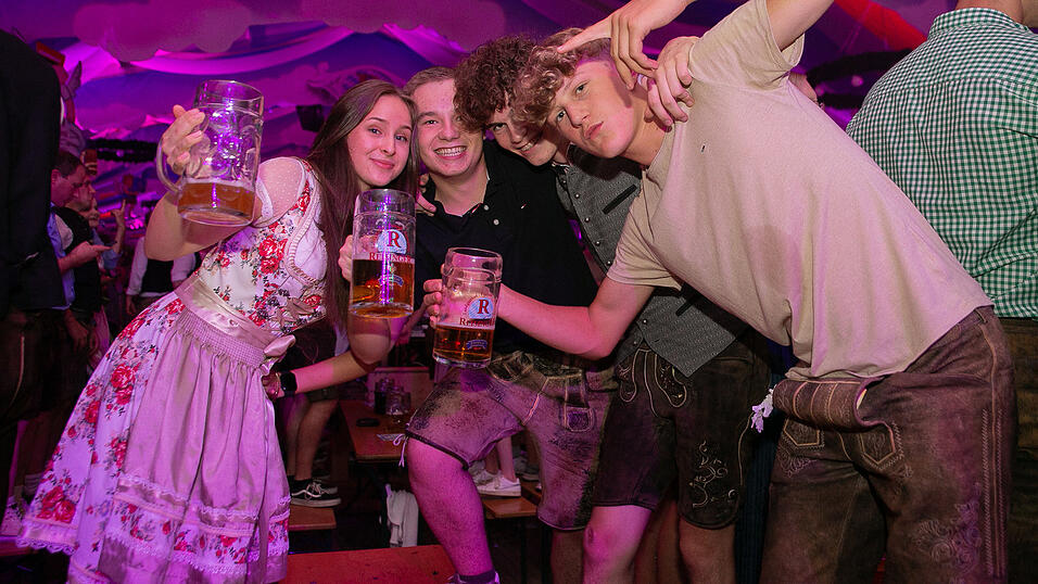 Die Partybilder von Freitag, 19. August 2022, aus dem Festzelt Reisinger.