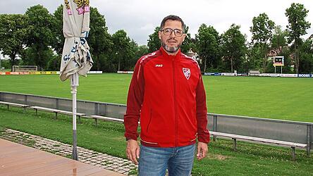 Holger Bursian traut den deutschen Kickern bei der WM einiges zu und tippt auf einen klaren Sieg im ersten Gruppenspiel. Holger Bursian traut den deutschen Kickern bei der WM einiges zu und tippt auf einen klaren Sieg im ersten Gruppenspiel.