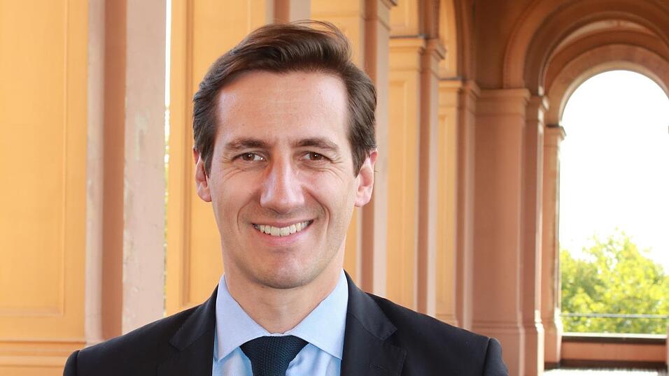 Federführend erarbeitet hat die Resolution der Abgeordnete Stefan Ebner aus Viechtach (Kreis Regen). Federführend erarbeitet hat die Resolution der Abgeordnete Stefan Ebner aus Viechtach (Kreis Regen).