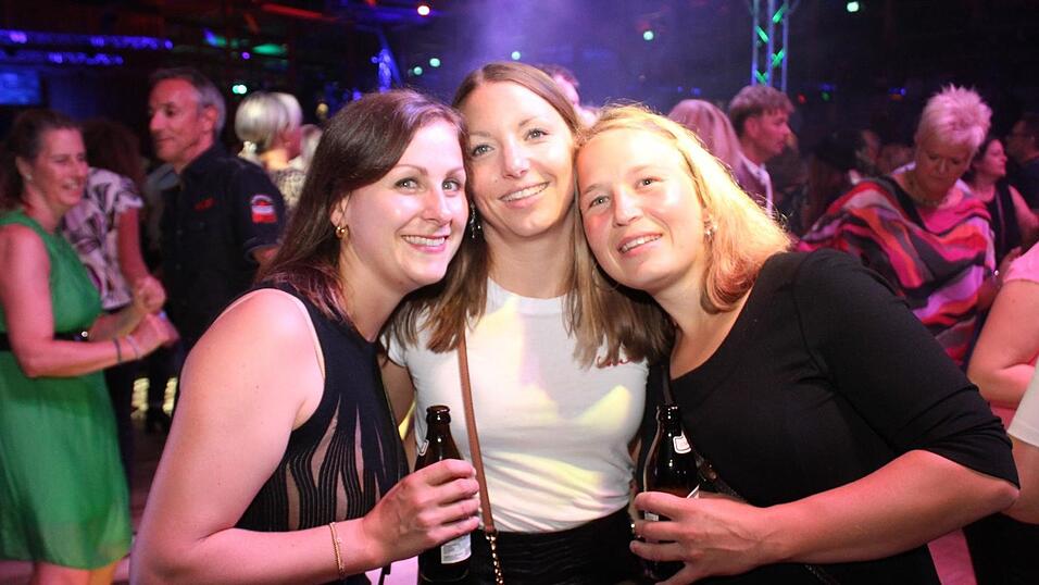 Auf der Eskara &Uuml;30-Party in Essenbach war wieder viel los.