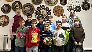 Die strahlenden Gewinner der Kategorie &bdquo;Bambini&ldquo; freuten sich &uuml;ber Sachpreise.