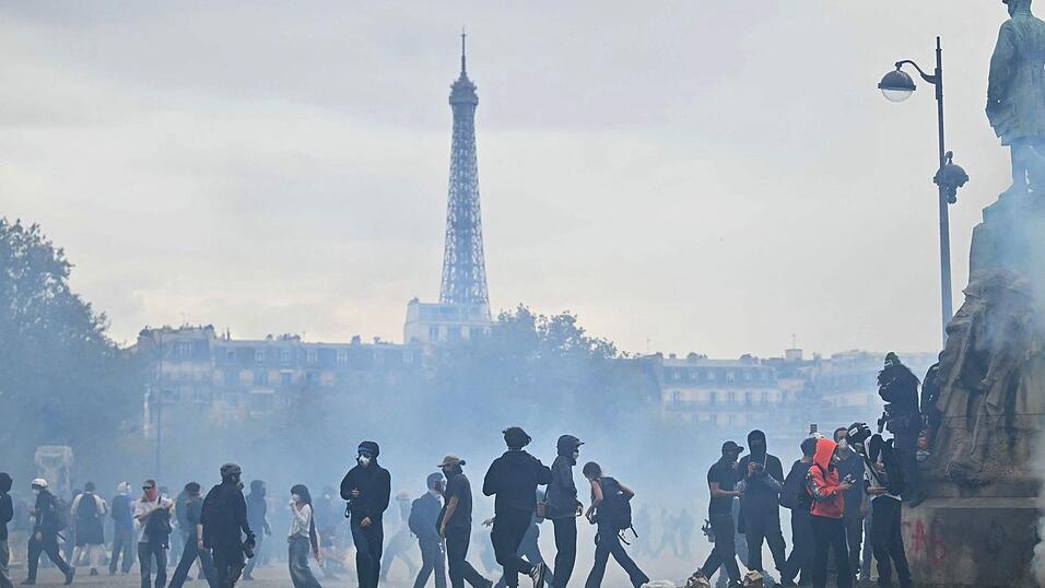 Zu landesweiten Protesten am Samstag in Frankreich werden zehntausende Teilnehmer erwartet (Archivbild) Zu landesweiten Protesten am Samstag in Frankreich werden zehntausende Teilnehmer erwartet (Archivbild)
