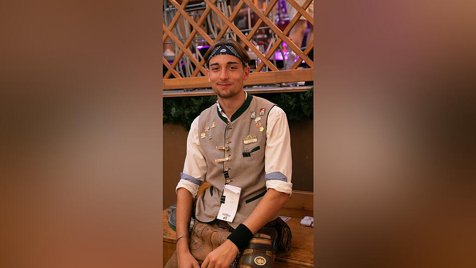 Die Partybilder vom Dienstag, 12. August, aus dem Festzelt Krönner. Die Partybilder vom Dienstag, 12. August, aus dem Festzelt Krönner.