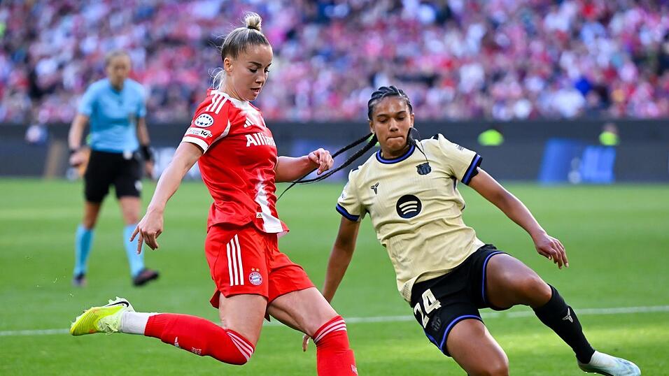 In der vergangenen Saison scheiterten Giulia Gwinn (l) und Co. am späteren Champion FC Barcelona. (Archivbild) In der vergangenen Saison scheiterten Giulia Gwinn (l) und Co. am späteren Champion FC Barcelona. (Archivbild)