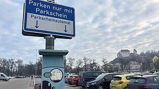 Das Parken f&uuml;r einen Euro pro Tag auf der Grieserwiese ist bald Geschichte.