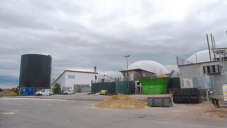 Die Biogasanlage von Stefan Weigl in Haardorf wird fit für die Zukunft gemacht. Die Umbauarbeiten haben bereits begonnen. Die Biogasanlage von Stefan Weigl in Haardorf wird fit für die Zukunft gemacht. Die Umbauarbeiten haben bereits begonnen.