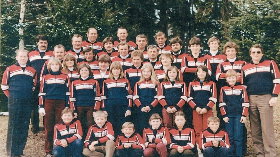 1982 entstand dieses Foto der damaligen Spartenmitglieder. 1982 entstand dieses Foto der damaligen Spartenmitglieder.