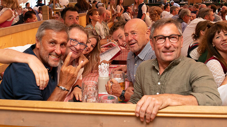 Die Partybilder vom Freitag, 8. August, aus dem Festzelt Krönner. Die Partybilder vom Freitag, 8. August, aus dem Festzelt Krönner.