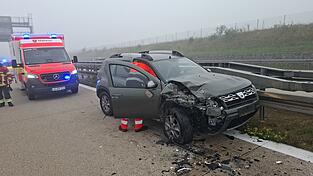 Auf der A92 gab es einen Auffahrunfall, zwei Autos sind beteiligt.&nbsp;