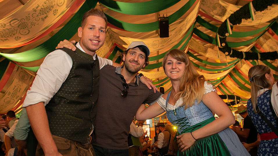 Die Partybilder von Sonntag, 21. August 2022, aus dem Festzelt Weckmann. 