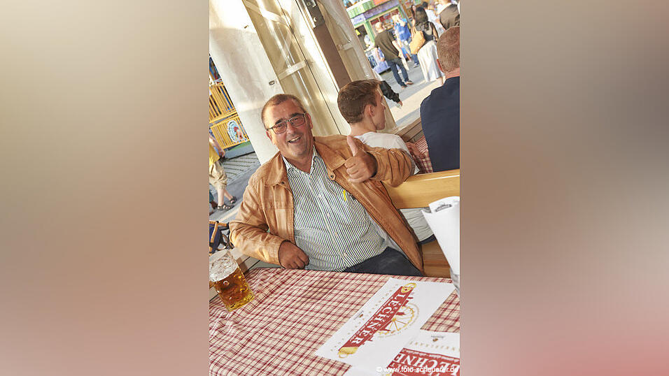 Die Partybilder von Sonntag, 21. August 2022, aus dem Festzelt Lechner.