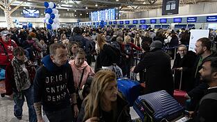 Wegen technischer Panne: Chaos an s&auml;mtlichen griechischen Flugh&auml;fen.