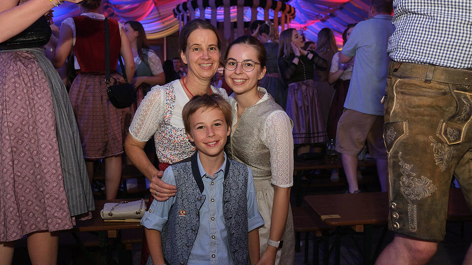 Die Partybilder vom Mittwoch, 16. August 2023, aus dem Festzelt Wenisch. Die Partybilder vom Mittwoch, 16. August 2023, aus dem Festzelt Wenisch.