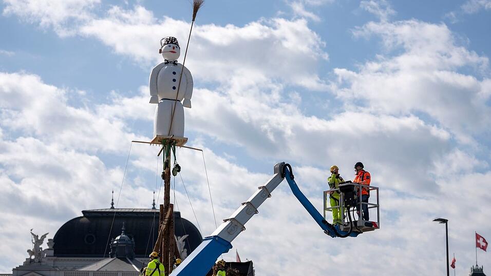 Die Vorbereitungen f&uuml;r die Verbrennung des &laquo;B&ouml;&ouml;gs&raquo; in Z&uuml;rich laufen