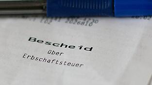 Die Präsidentin des Verbands der Familienunternehmer schlägt die Streichung der Erbschaftsteuer für Betriebe in Ostdeutschland vor. (Symbolbild)