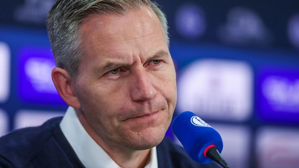 Kann sich Playoffs um den Titel gut vorstellen: Schalkes Aufsichtsratsboss Axel Hefer. (Archivbild) Kann sich Playoffs um den Titel gut vorstellen: Schalkes Aufsichtsratsboss Axel Hefer. (Archivbild)