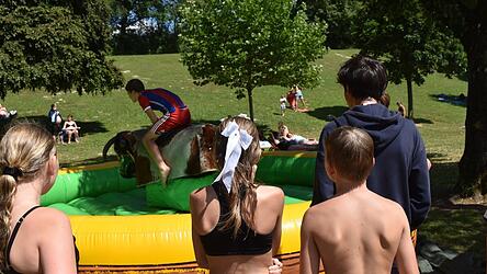 &bdquo;Bull-Riding&ldquo; war eine anspruchsvolle, sportliche, aber zugleich sehr lustige Station.