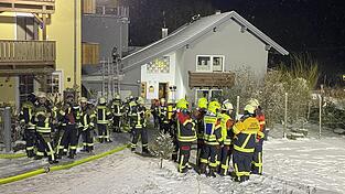 Zahlreiche Aktiven waren in das Einsatzgeschehen in Grafenwiesen eingebunden.
