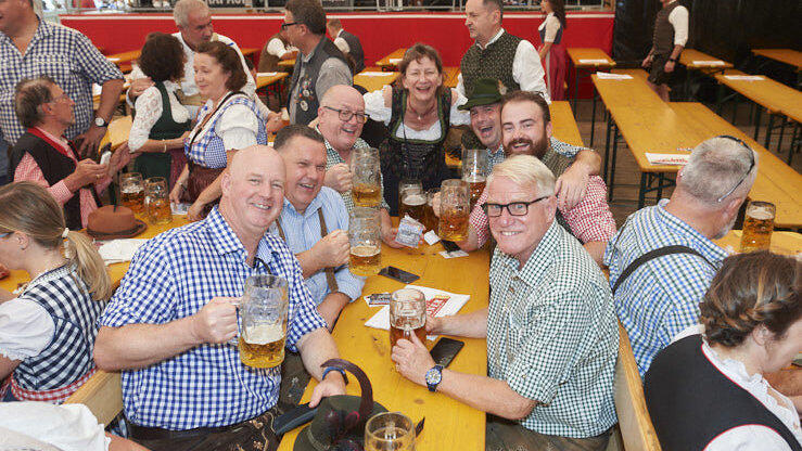 Die Partybilder vom Freitag, 18. August 2023, aus dem Festzelt Lechner.