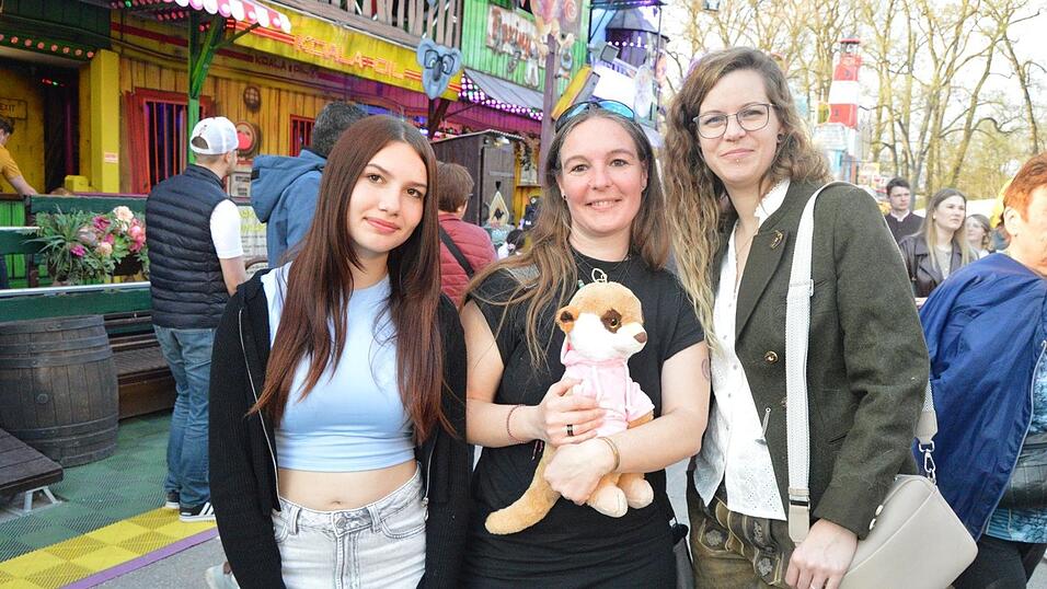 Auch am Samstag besuchten viele Landshuter die Dult.