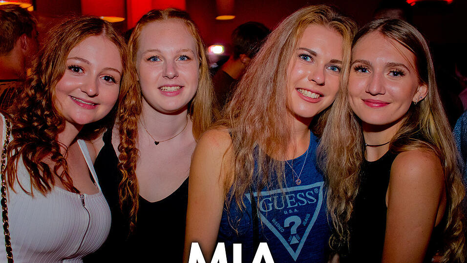 Beste Stimmung auf der Oberstufenparty im Mia Nightclub in Cham. Beste Stimmung auf der Oberstufenparty im Mia Nightclub in Cham.