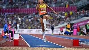 Malaika Mihambo will nach einer Verletzung in der kommenden Saison wieder angreifen. (Archivbild)