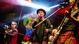 Die K&ouml;lner Band Brings sorgt selbst in D&uuml;sseldorf f&uuml;r Stimmung. (Archivbild)