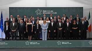 Beim informellen Treffen der Außenminister der EU-Staaten in Irland gab es gute Neuigkeiten für die Ukraine. Beim informellen Treffen der Außenminister der EU-Staaten in Irland gab es gute Neuigkeiten für die Ukraine.