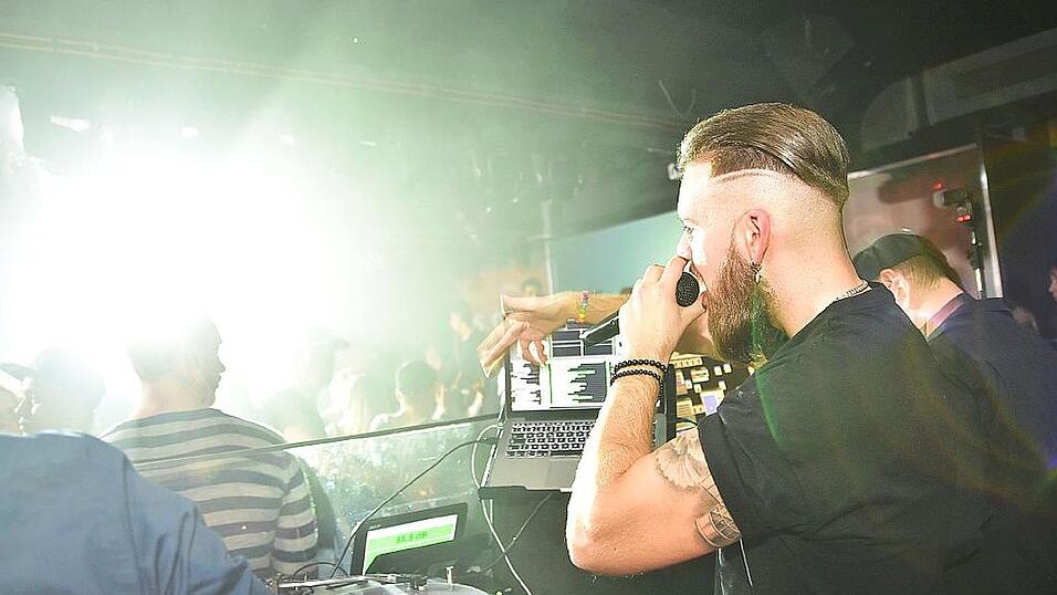 Auch am Samstag, 21. Januar, ging es im Stars Landshut wieder heiß zur Sache. Auch am Samstag, 21. Januar, ging es im Stars Landshut wieder heiß zur Sache.