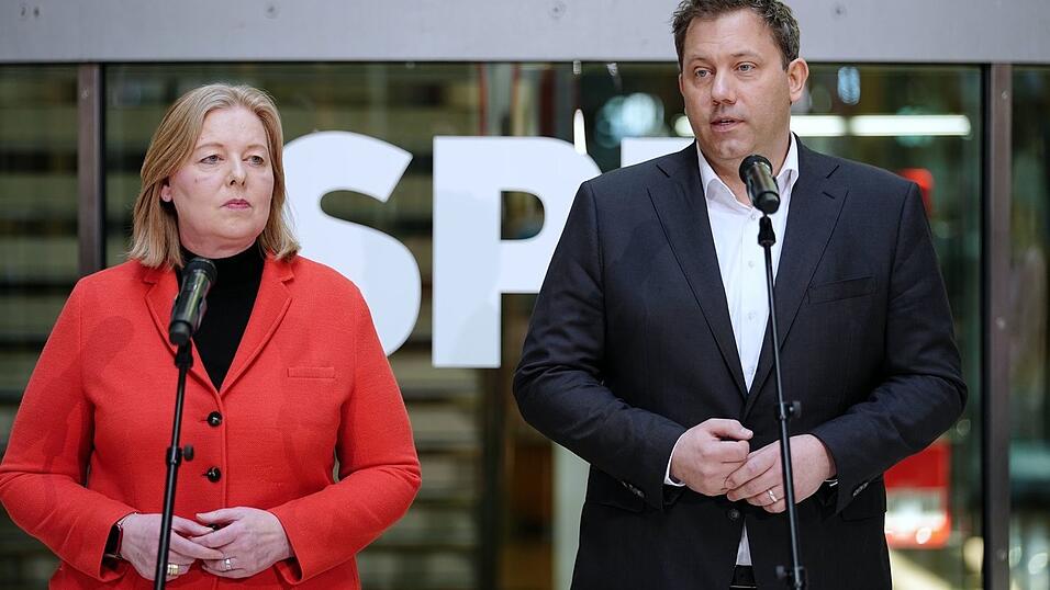 Die SPD-Vorsitzenden Bas und Klingbeil nehmen die Linke in die Pflicht. Die SPD-Vorsitzenden Bas und Klingbeil nehmen die Linke in die Pflicht.