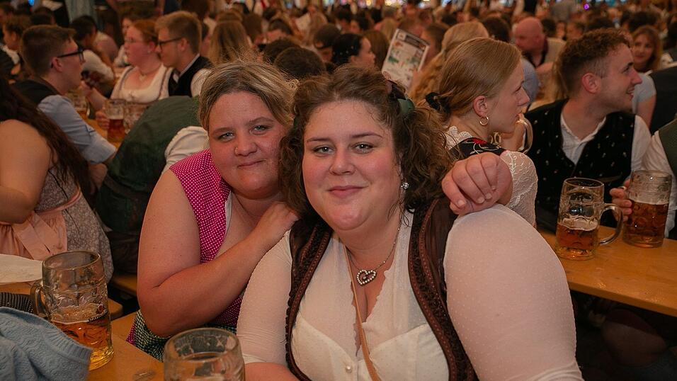 Die Partybilder von Donnerstag, 18. August 2022, aus dem Festzelt Nothaft.