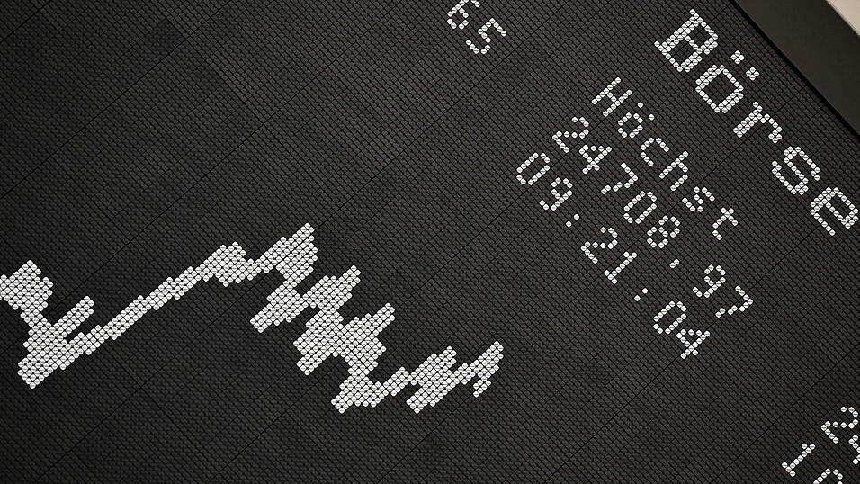 Um die Börse machen die meisten Menschen in Deutschland einen Bogen. (Archivbild) Um die Börse machen die meisten Menschen in Deutschland einen Bogen. (Archivbild)