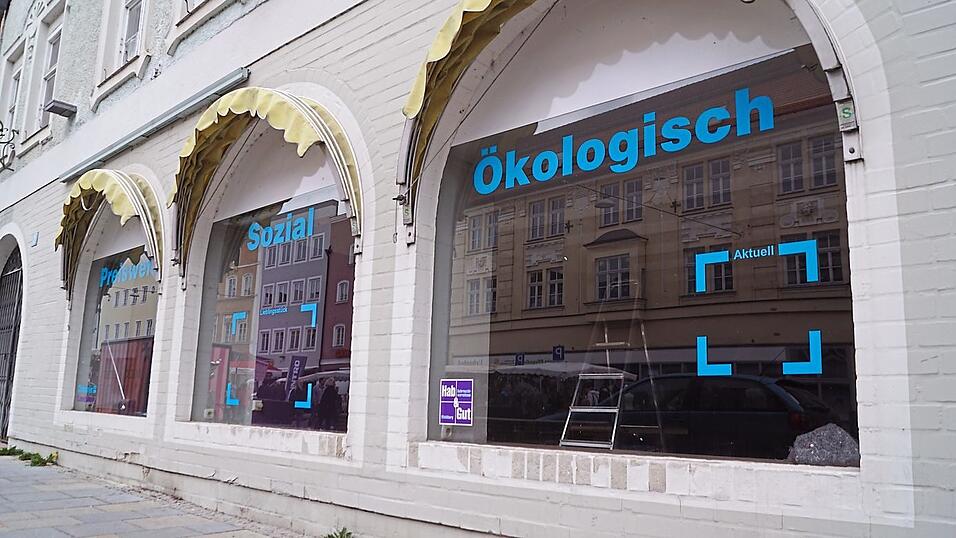 Am 1. April steht am Stadtplatz in Vilsbiburg die Neueröffnung des Gebrauchtwarenhauses Hab und Gut an. Am 1. April steht am Stadtplatz in Vilsbiburg die Neueröffnung des Gebrauchtwarenhauses Hab und Gut an.