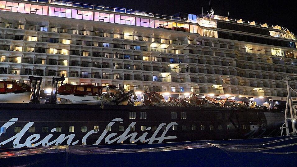 Die Passagiere k&ouml;nnen auf dem Schiff bleiben.