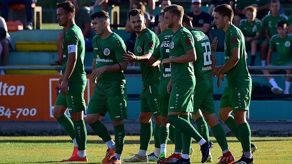 Die SpVgg Hankofen erkämpfte sich ein Unentschieden gegen die SpVgg Ansbach. Die SpVgg Hankofen erkämpfte sich ein Unentschieden gegen die SpVgg Ansbach.